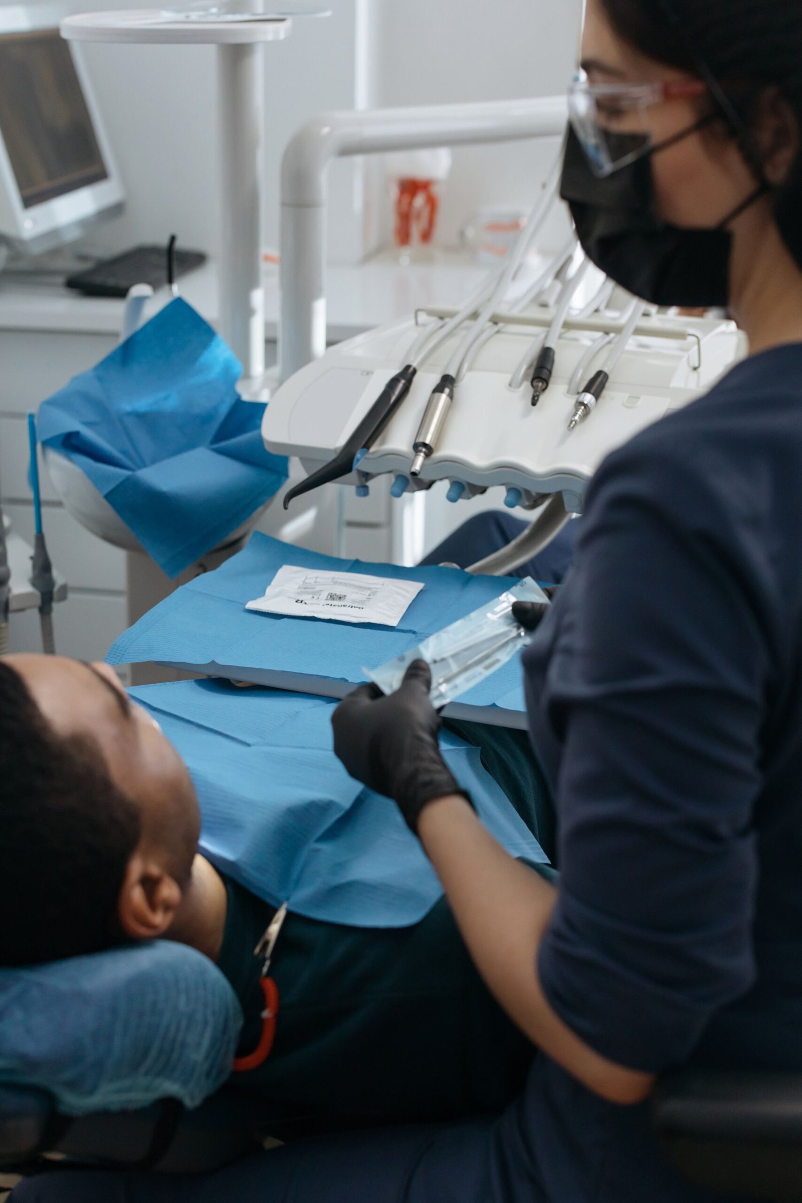 Dental surgical access during implant treatment